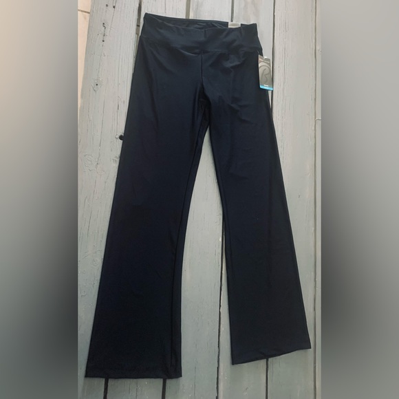 Bally Total Fitness Women’s Bootleg Regular Fit-NWT. - Picture 3 of 5